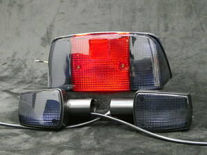 ＣＢＸ４００Ｆ　テールランプ　赤黒　銀　ウインカー　スモーク　セット/ユニット テールライトCBX550F外装 純正対応XJR ジェイド