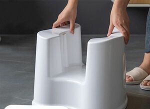 ススツール 風呂いす 腰掛け 風呂おけ バスチェア 通気性 壁掛け 軽い 洗いやすい 抗菌 抗菌加工 底穴なし