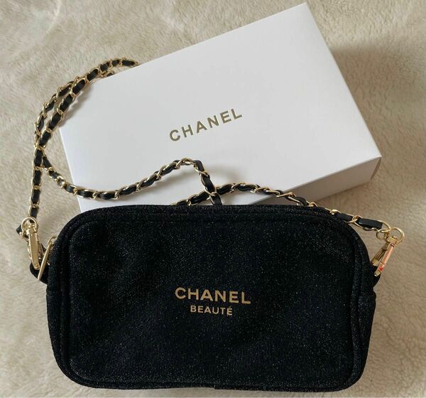 ショルダーバック　シャネル　 ポーチ CHANEL ノベルティ