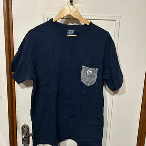 LeeポケットTシャツ サイズ/L カラー/ネイビー　ポケット部分/ストライプ