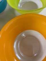 ARC France ガラス　器　黄色　水色　オレンジ　黄緑　４枚　セット　アルクフランス　夏　洋食器　直径12ｃｍ_画像2