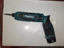 makita TD021DS7.2V 充電式ペンインパクトドライバー中古品 マキタ アルミケース_画像4