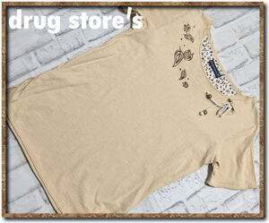 ☆drug store's　ドラッグストアーズ　刺繍入り半袖カットソー　ベージュ☆