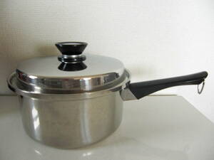 * Amway Queen Amway Queen MULTI-PLY 18/8 STEEL single-handled pot 