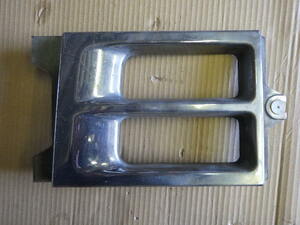 r346-19 * Nissan UDto Lux k on plating front bumper cover left side passenger's seat side H17 year ADG-CD4ZA 60-7