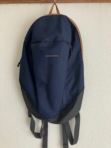 QUECHUA リュック バックパック10L ネイビー