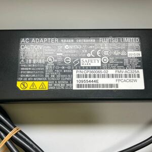 No.2077 FUJITSU ACアダプター SEE100P2-19.0 富士通 FMV-AC325A 19V 4.22A