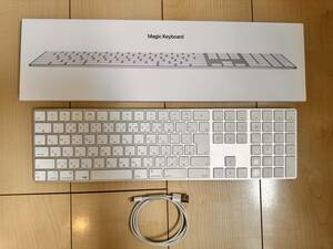 Apple Magic Keyboard MQ052J/A テンキー付き 日本語(JIS) キーボード 箱付き MQO52J/A