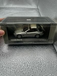 ミニチャンプス PMA 1/43 MER CEDES-BENZ メルセデスベンツ SL オペレー ティング ルーフ 2001 シルバー