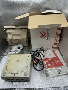  Sega Dreamcast body [ box * instructions equipped ]