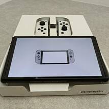 070） A 〈中古品〉ニンテンドーSwitｃｈ 有機ＥＬ 本体 ホワイト HEG-001【動作確認/初期化済】_画像2