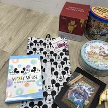 174 D / Disney 空き缶 ハニーポット タオル 目覚まし時計 トートバッグ など ディズニー グッズ セット まとめ 中古 現状品 【同梱不可】_画像7