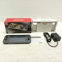 070）A 〈中古品〉ニンテンドーSwitchLite 本体 ディアルガ・パルキア HDH-001【動作確認/初期化済】_画像1