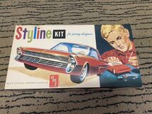 W022-CH3-600 AMT Styline KIT 200 #8120 FORD GALAXIE フォード ギャラクシー 1/25スケール プラモデル 車_画像2