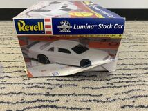 W013-CH3-561 Revell レベル Lumina Stock Car 1/24スケール プラモデル 車 ホワイト プラモ_画像4