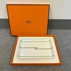 F631-I58-1134 Hermes エルメス リズム プレート 角皿 食器 箱付き グリーン