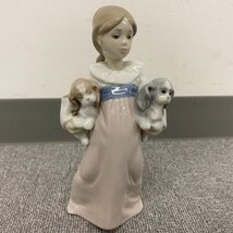 F019-CH2-546 LLADRO リヤドロ 私のパピーたち 陶器人形 西洋 置物 少女 犬_画像1