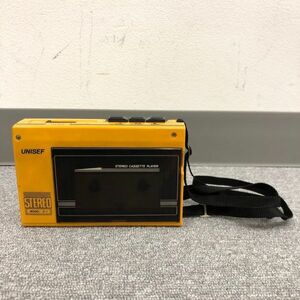 G371-I58-2206 * UNISEF Z-1 stereo cassette player portable cassette player yellow shoulder with strap 