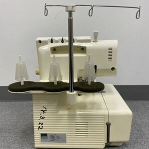 E010-CH2-859 JUKI ジューキ MO-113 Overlock Sewingms chine ロックミシン フットペダル付き ※針動作確認済みの画像3