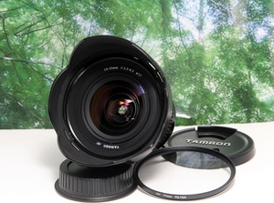 ☆軽くて使いやすい超広角ズームレンズ♪TAMRON 19-35mm A10 キャノン用♪レンズフード付きで気分はプロカメラマン☆