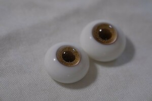 ディーラー製 グラスアイ 14mm ブラウン系