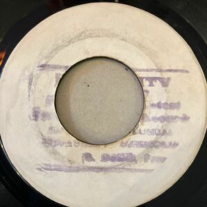 1968 COXSONE BLANK JA KEN BOOTHE - JUST ANOTHER GIRL c/w JIMMY NEWTON - FOOLING YOU /VG + 光沢も残っており概ね良好なコンディションの画像10