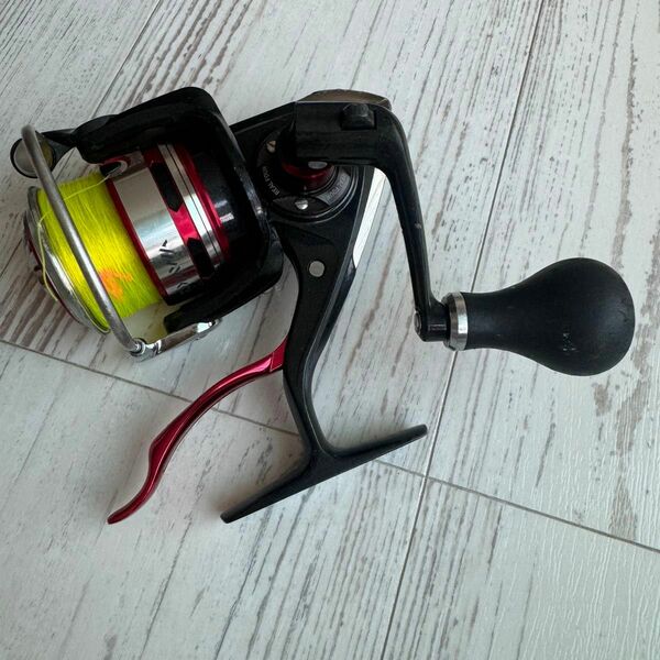 Daiwa PLAISO 2500 LBD ダイワ スピニングリール