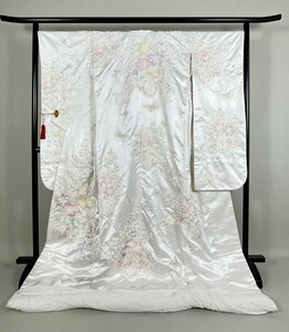 IROHA* white strike .*[ta0973] wedding kimono shiromuku Japanese clothes wedding wedding [ used ][ pastel ] eggshell white silk 