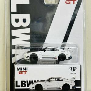 1/64 ミニカー MINI GT LB-Silhouette WORKS GT NISSAN 35GT-RR white