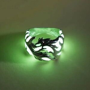 引-269-02 現品限り 焔炎ドラゴン 指輪 リング ファッションリング 暗闇で発光 指飾り プレゼント グリーン