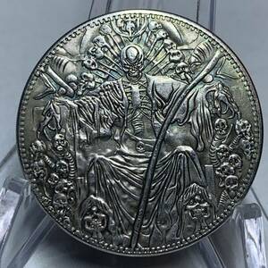 WX1479流浪幣 髑髏 ハロウィーン 天眼 鷹紋 外国硬貨 貿易銀 海外古銭 コレクションコイン 貨幣 重さ約21g