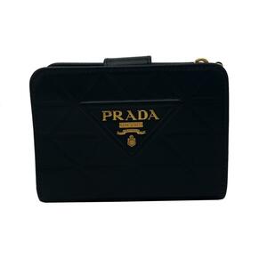 【限定価格6/1まで】【美品】PRADA （プラダ） ソフトカーフ トライアングル 二つ折り財布 財布 二つ折り財布 1ML018 used:A[ROR]