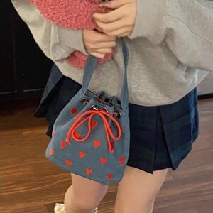 ハート柄ショルダーバッグ　鞄　デザイン　レディース　韓国ファッション　2colors フリー ピンク