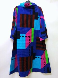 ISSEY MIYAKE me イッセイミヤケ ミー 総柄ワンピース MI83JH492 PLEATS PLEASE プリーツプリーズ