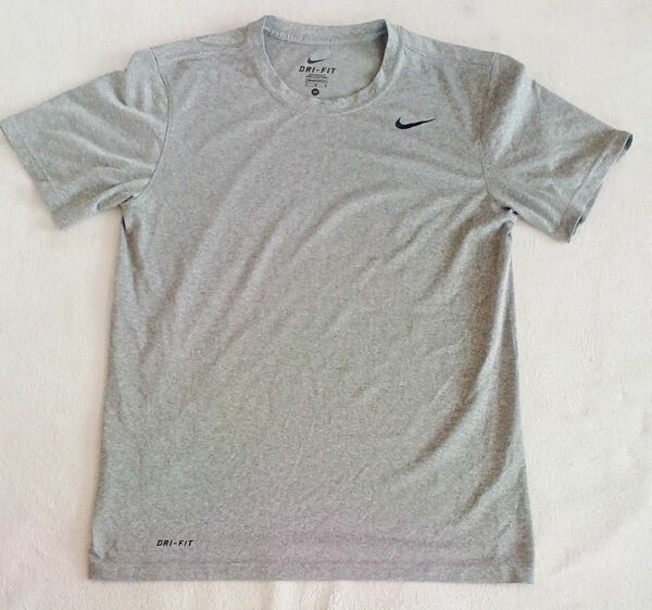 NIKE DRI-FIT 半袖 Tシャツ　メンズM　グレー