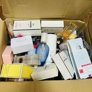 [ free shipping ] approximately 8.5kg perfume large amount sale 