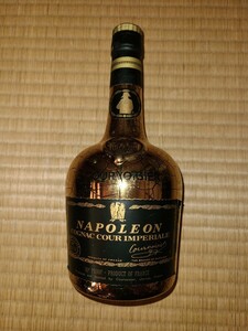 クルボアジェ ナポレオン700ml レミーマルタンナポレオン700ml 古酒 