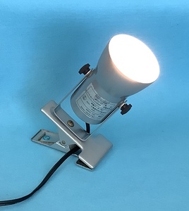  светильник с зажимом ( серебряный ) LED с лампочкой [ рабочее состояние подтверждено ]