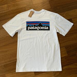 未使用品　タグ付き　patagonia P-6 半袖 Tシャツ　Sサイズ