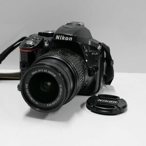 Nikon D5300＋AF-S DX NIKKOR 18-55mm f/3.5-5.6G VR II USED品 デジタル一眼 APS-C 標準ズーム レンズキット 動作品【難有】 1円〜 CE4046