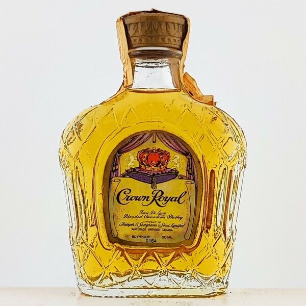 【全国送料無料】クラウンローヤル 1974 Crown Royal Fine De Luxe 1974　40度　50ml