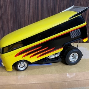 HotWheels VW DRAG BUS 1/24