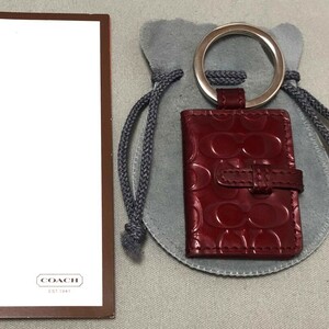 COACH コーチ キーリング ミニシグネチャーフォトケース ワインレッド レザー キーホルダー レディース