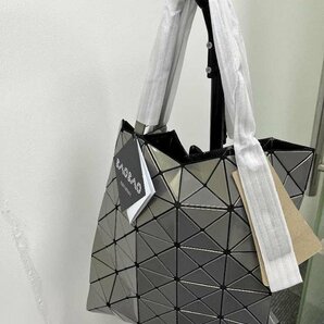 BAO BAO ISSEY MIYAKE バオバオ イッセイミヤケ トートバッグ ショルダーバッグ 中古 ■ ポリエステル ■ 金色 ■ JZ 2の画像3