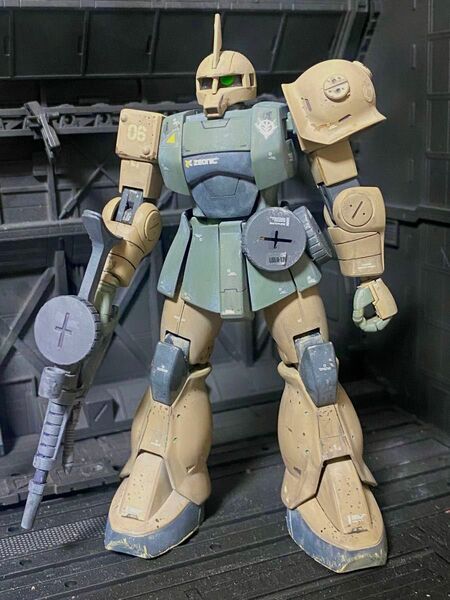 ガンプラ HGUC ザクI 旧ザク　デザートタイプ