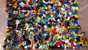レゴ パーツ バラ 1×1 1×2 など 細かなパーツ 大量 クリップ コーン タイル プレート グリッド 大量出品中 同梱可能 正規品