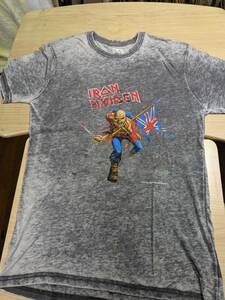 【服飾】 ビンテージ レア Tシャツ バンド 当時物? IRON MAIDEN アイアンメイデン 2016 公式 半袖