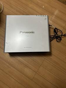 (4347P) Panasonic PT-DW6300S HDMI対応　ランプ使用　6000ルーメン　2画面投射