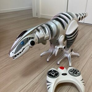 ロボサウルス 恐竜 トイザらス購入