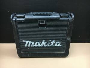 N104[10]K19(インパクトドライバ) 使用感多中古 makita/充電式インパクトドライバ TD172D/ケース型番違い/バッテリー/充電器付属 5/23出品